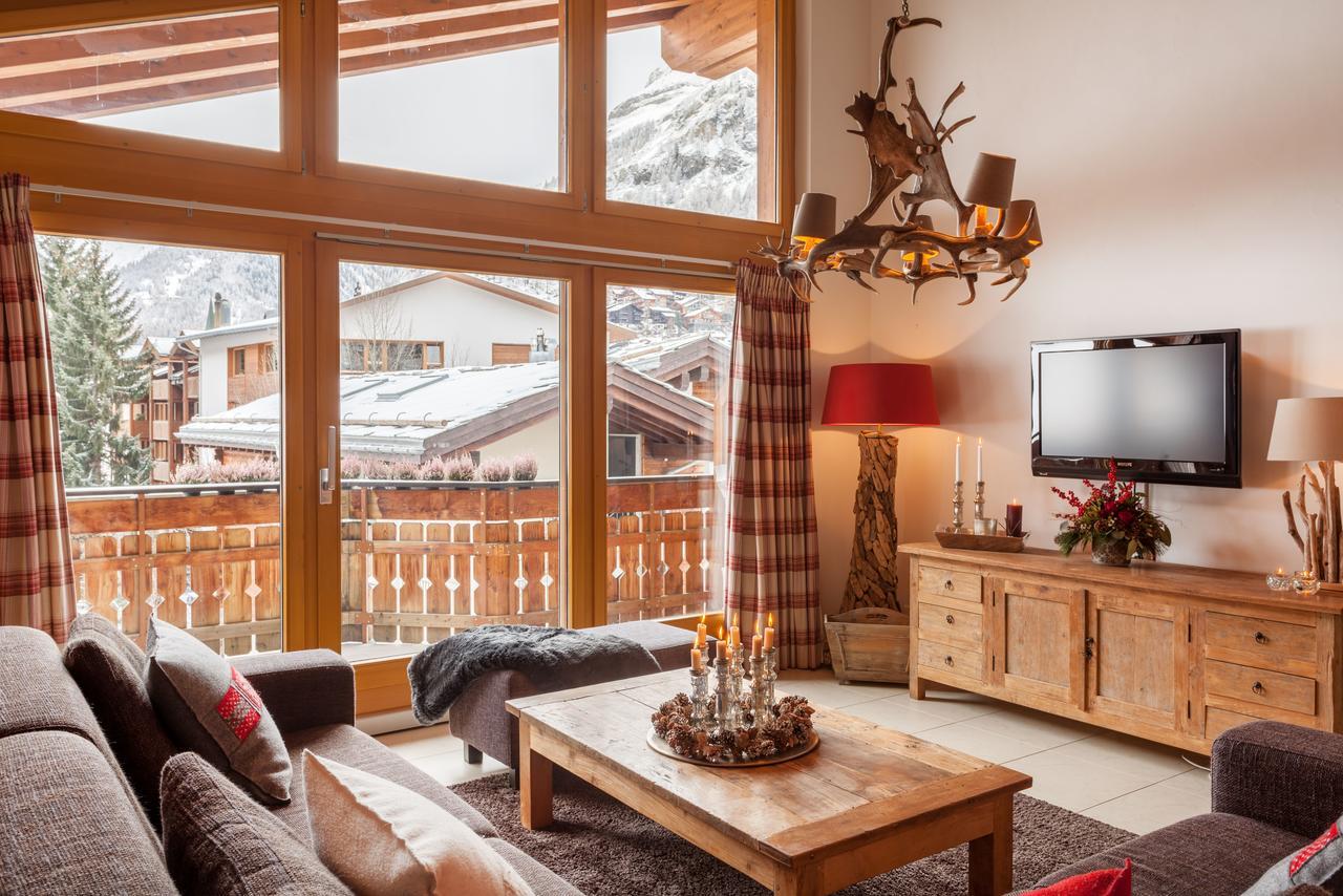 Vrony Apartments By Hotel Walliserhof Цермат Екстериор снимка