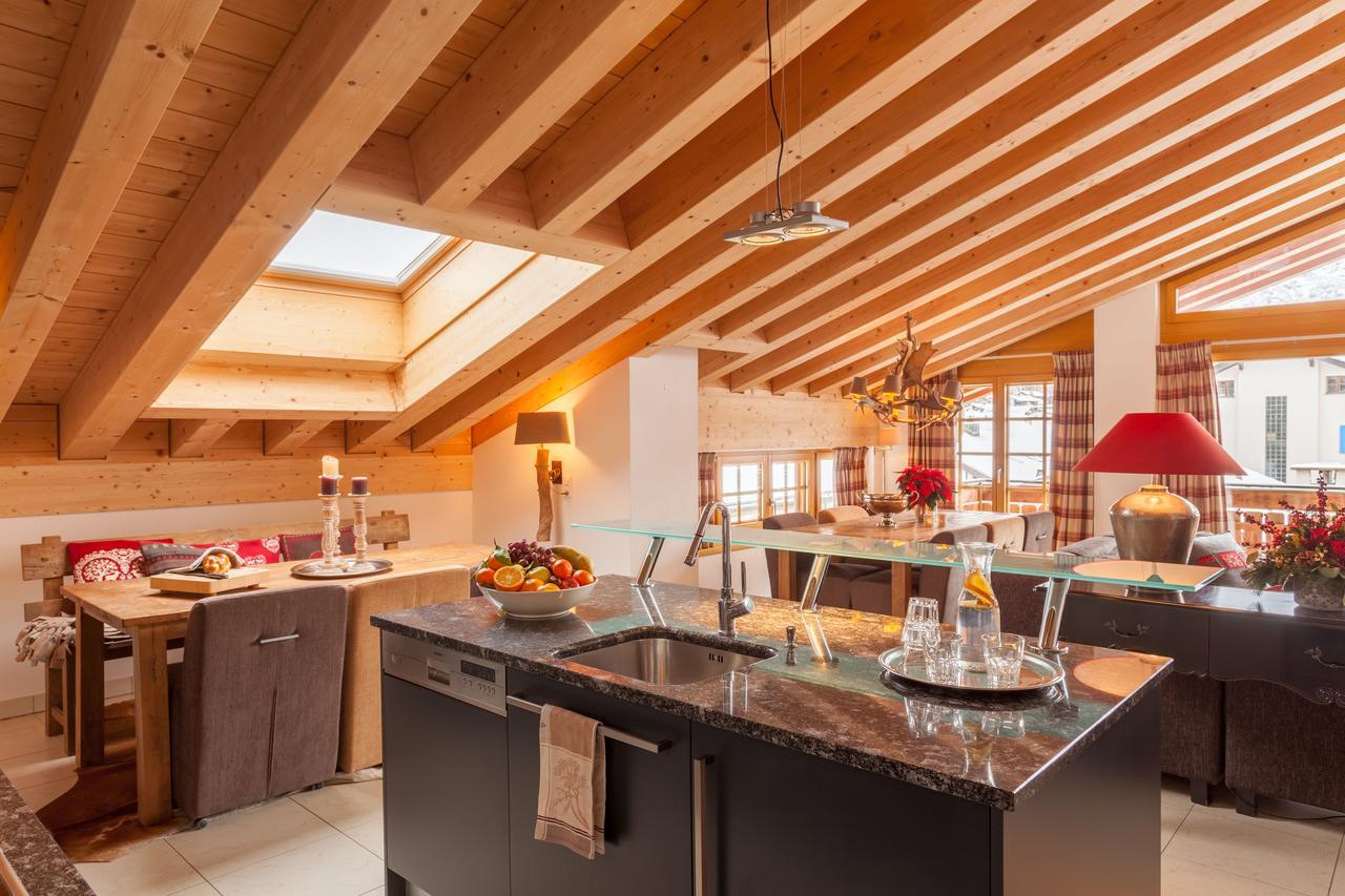 Vrony Apartments By Hotel Walliserhof Цермат Екстериор снимка
